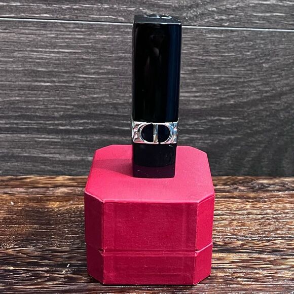 Dior Lipstick Rouge Dior in 999 Velvet Matte. Brand New! - Picture 10 of 16
